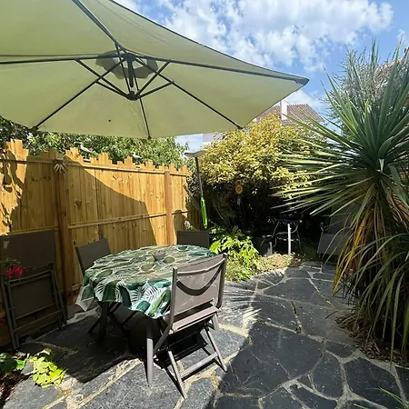 Maison Renovee Proche Avec Cour Privative, Velos Et Equipements Bebe - Fr-1-426-561