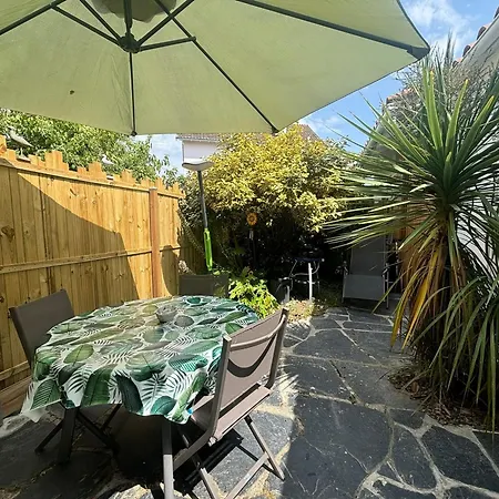 Holiday home Maison Renovee Proche Avec Cour Privative, Velos Et Equipements Bebe - Fr-1-426-561